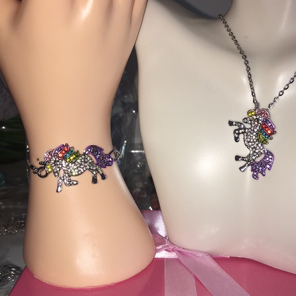 Unicorns rhinestone bracelet and necklace set - Picture 2 of 8